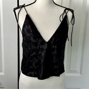 VICTORIA’S SECRET!!!! NWT BLACK VNECK TIE SHOULDER CAMI